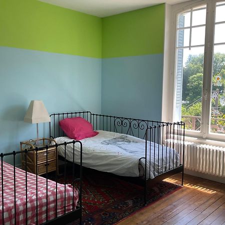 Holiday Home Villa Castel Marie Louise Neris les Bains Bagian luar foto